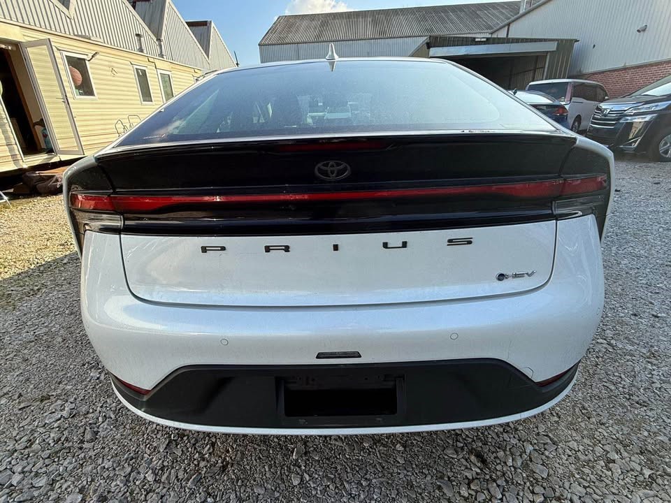 2023 TOYOTA PRIUS