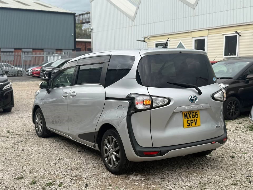 2017 Toyota Sienta