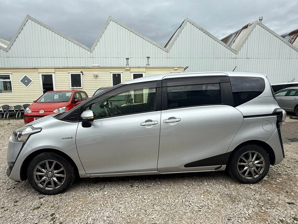 2017 Toyota Sienta