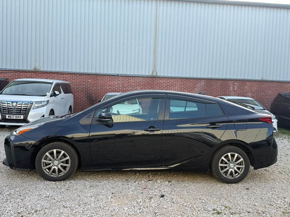 2020 Hybrid Toyota Prius Automatic