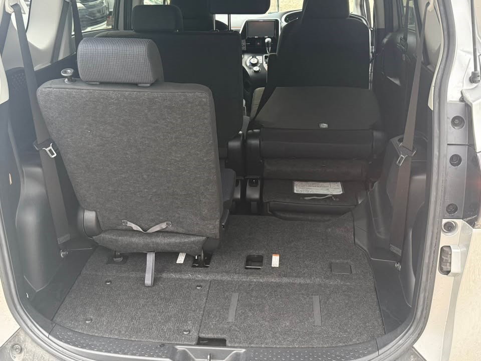 2017 Toyota Sienta