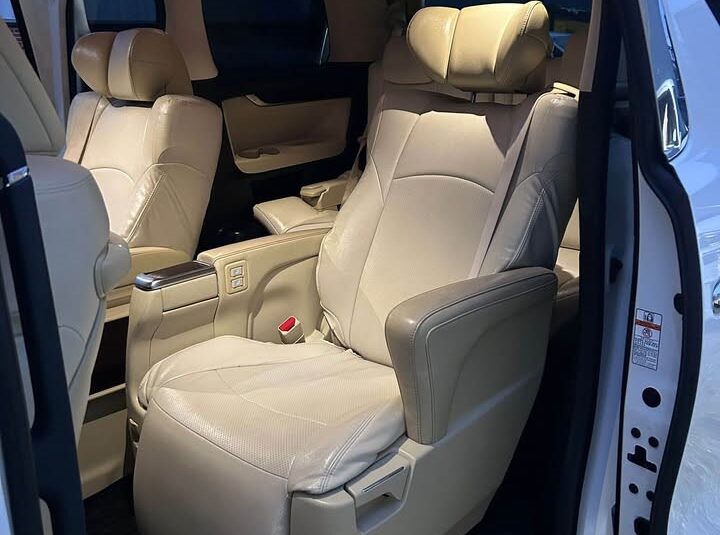 2017 Toyota ALPHARD