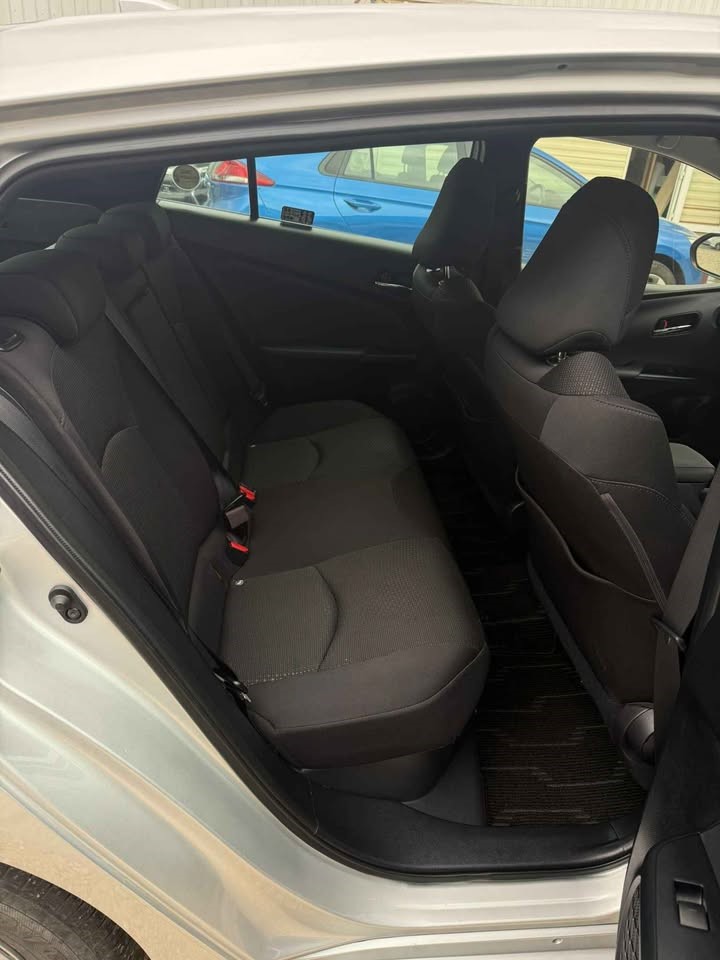 2022 Hybrid Toyota Prius Automatic