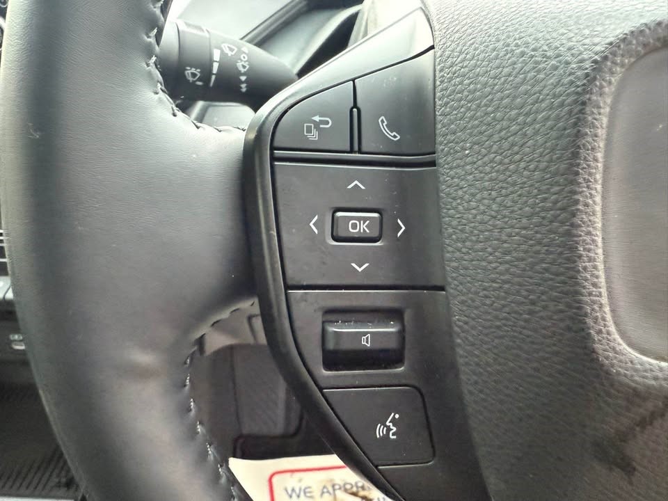 2024 TOYOTA PRIUS NEW