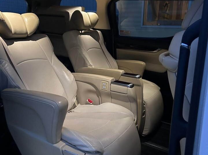 2017 Toyota ALPHARD
