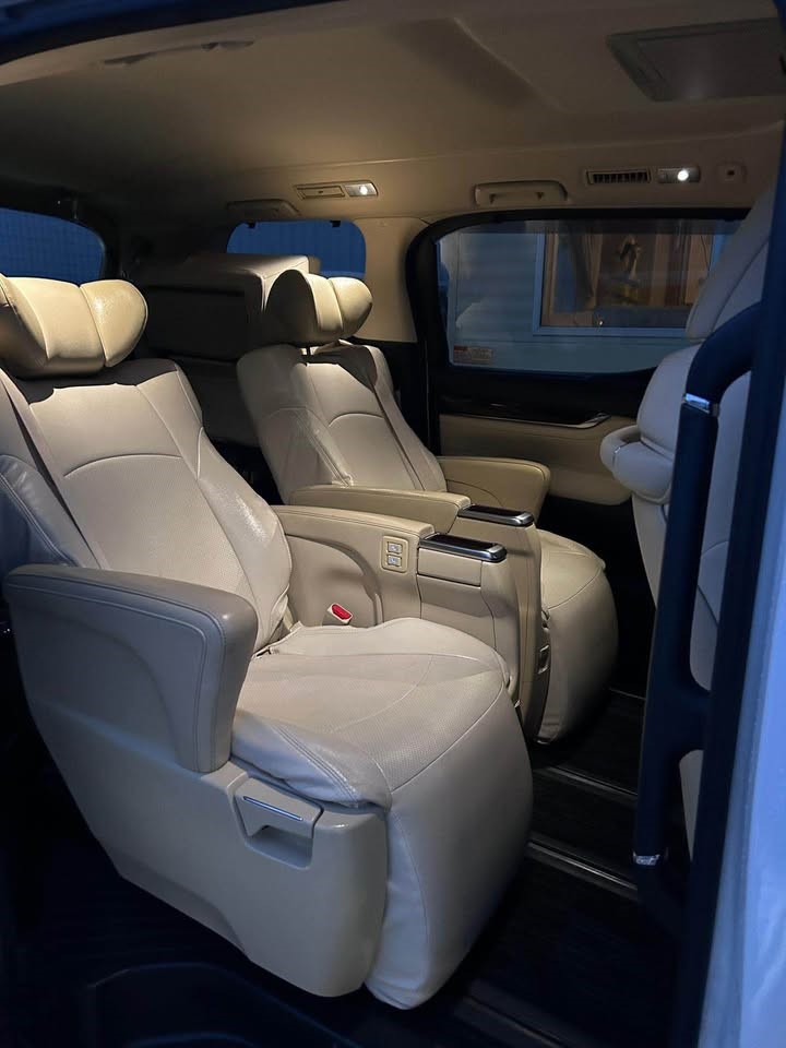 2017 Toyota ALPHARD