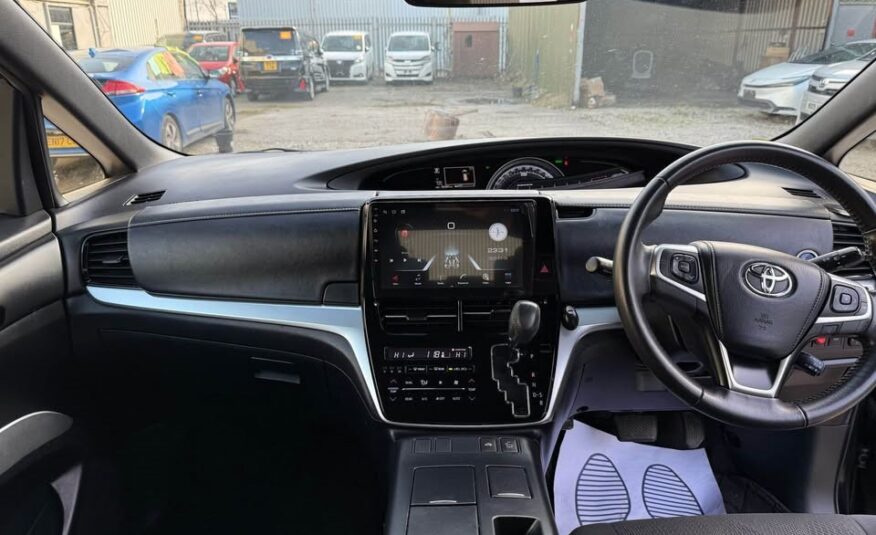 TOYOTA ESTIMA 2017