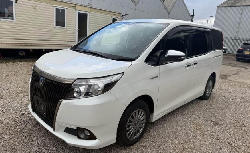 2016 TOYOTA Esquire