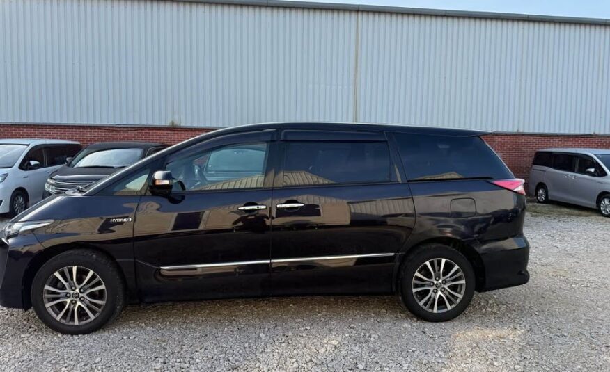 TOYOTA ESTIMA 2017
