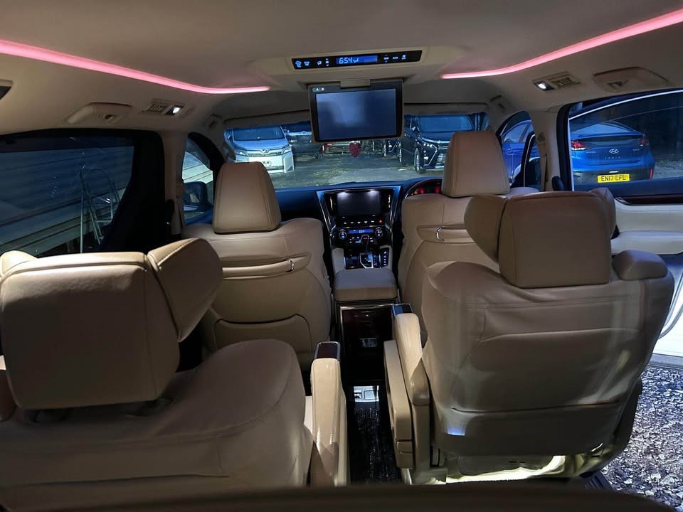 2017 Toyota ALPHARD