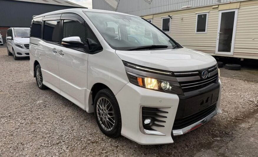 2017 Toyota VOXY