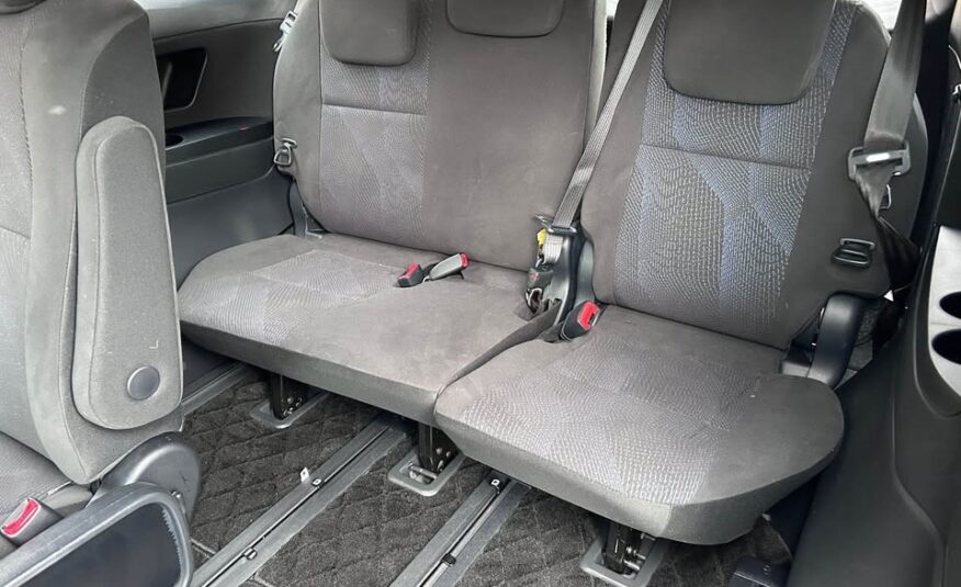 TOYOTA ESTIMA 2017