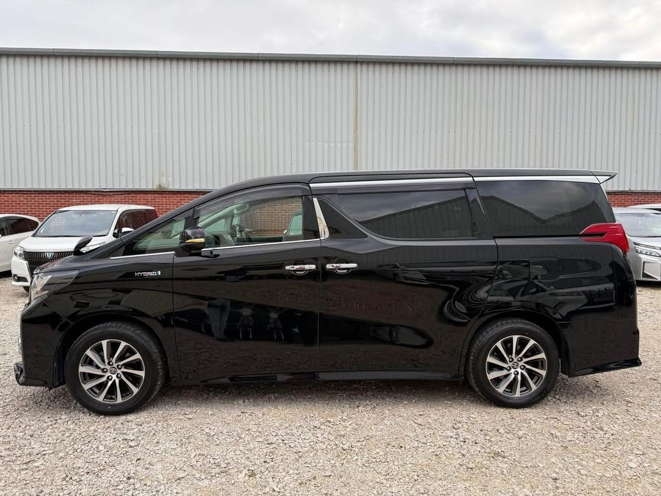 2017 Toyota Alphard