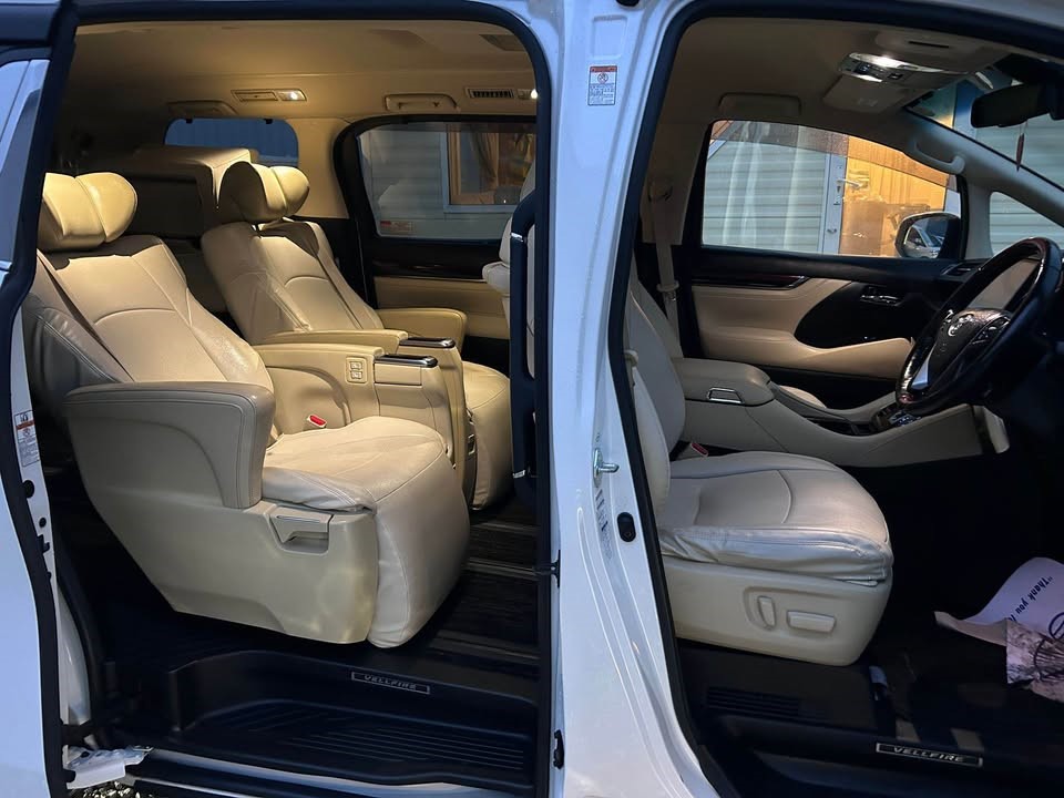 2017 Toyota ALPHARD
