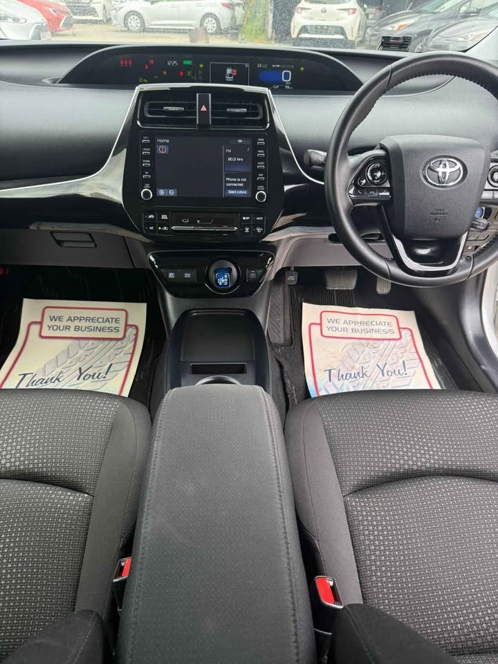 2022 Hybrid Toyota Prius Automatic