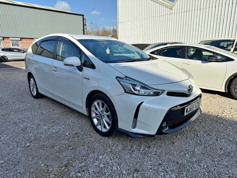 TOYOTA PRIUS PLUS