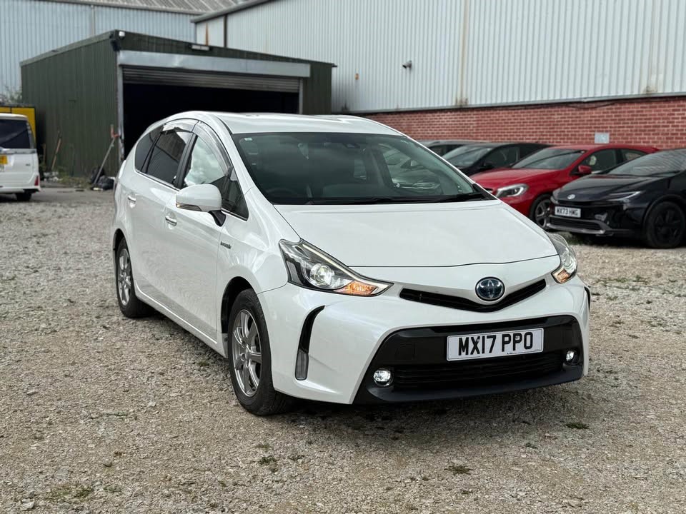 Toyota Hybrid PRIUS PLUS