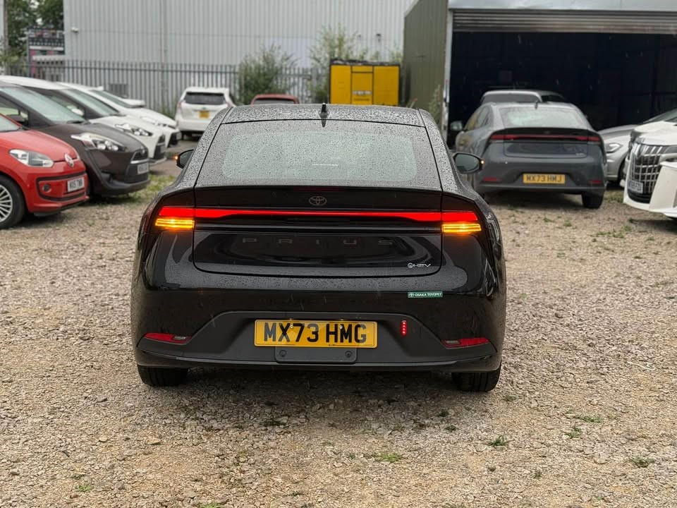 2024 TOYOTA PRIUS NEW