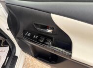 Toyota Hybrid PRIUS PLUS