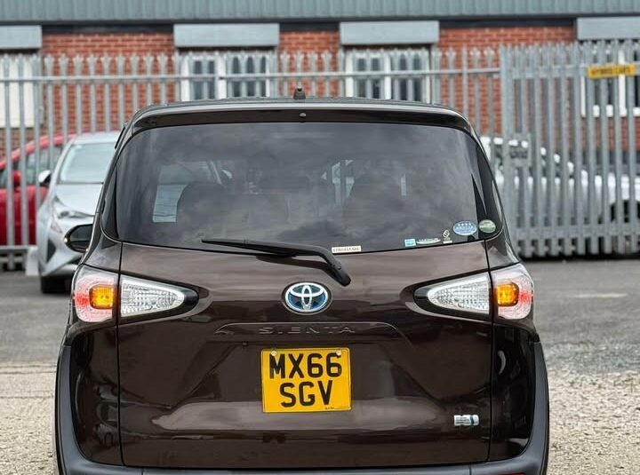 2017 Toyota Sienta