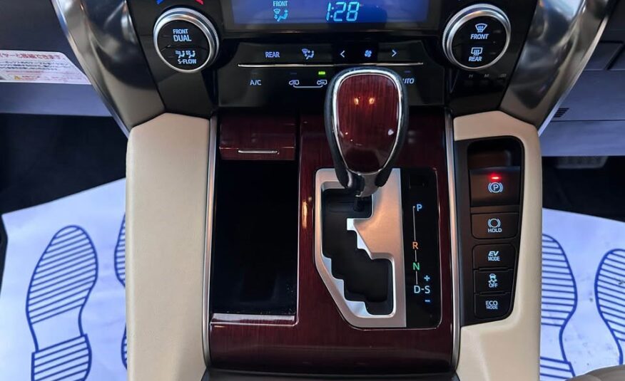2017 TOYOTA Alphard
