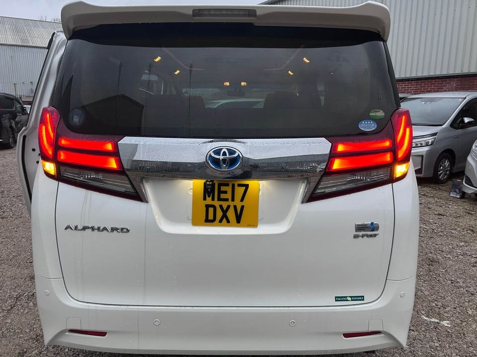 2017 TOYOTA Alphard