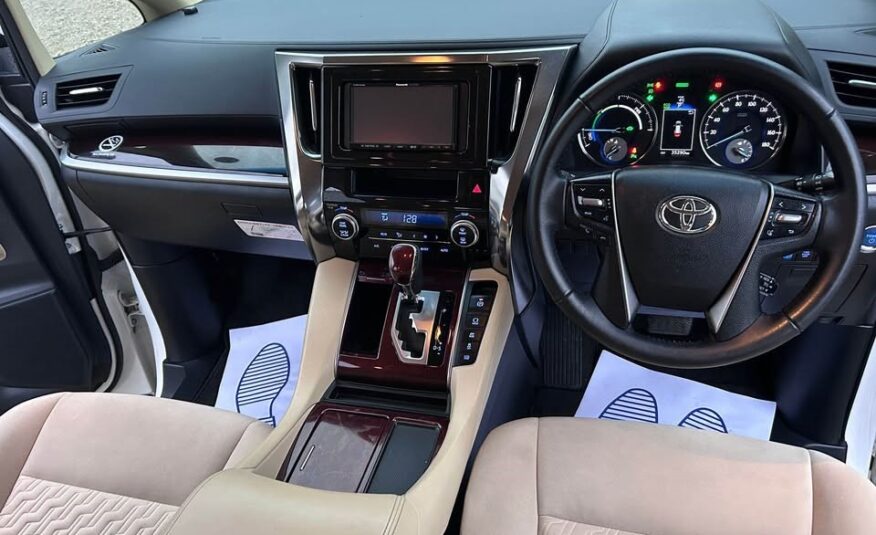 2017 TOYOTA Alphard