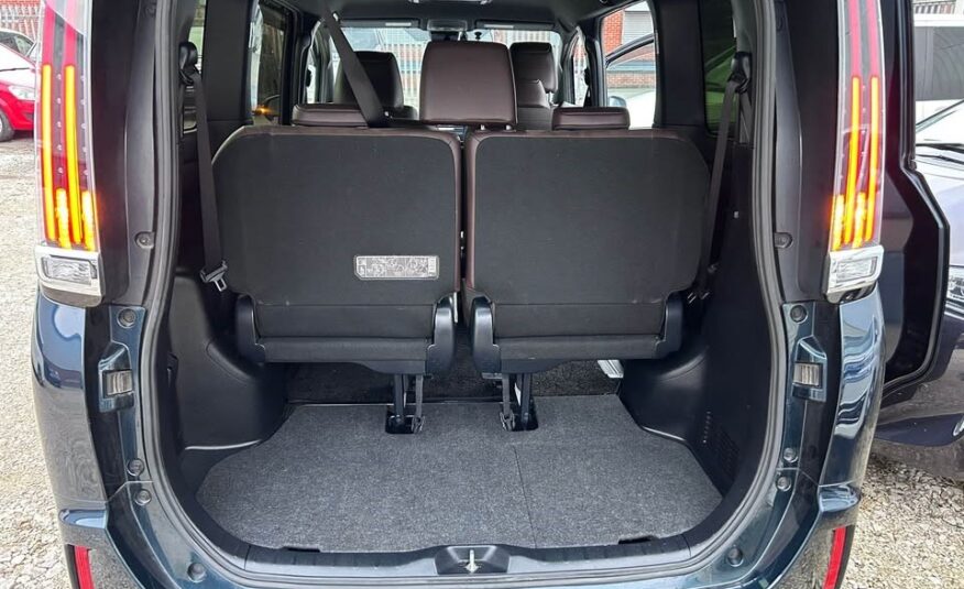 2017 Toyota Esquire