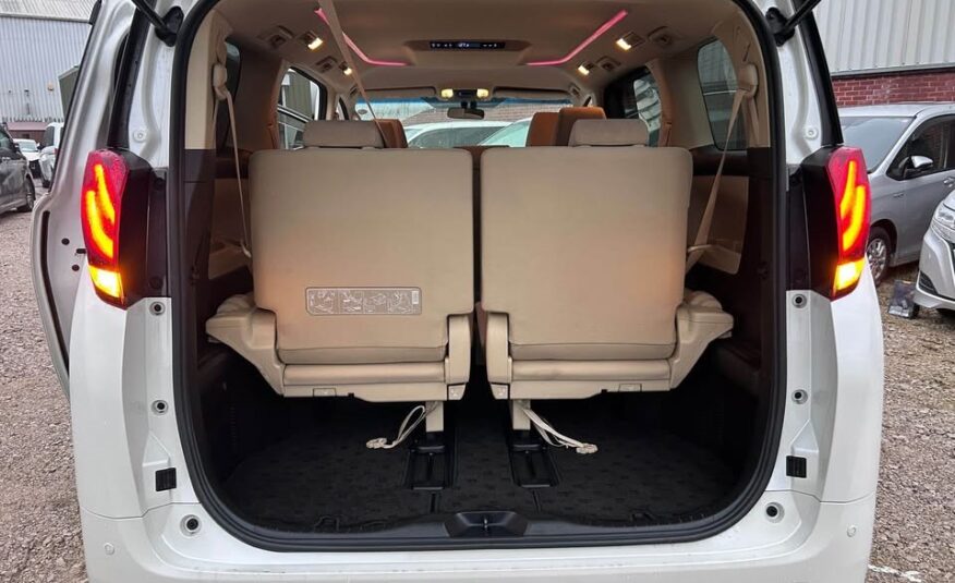 2017 TOYOTA Alphard