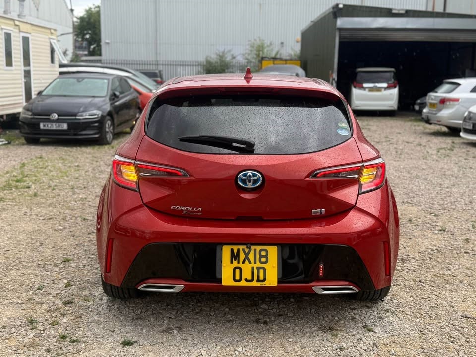 Hybrid TOYOTA COROLLA SPORTS GR