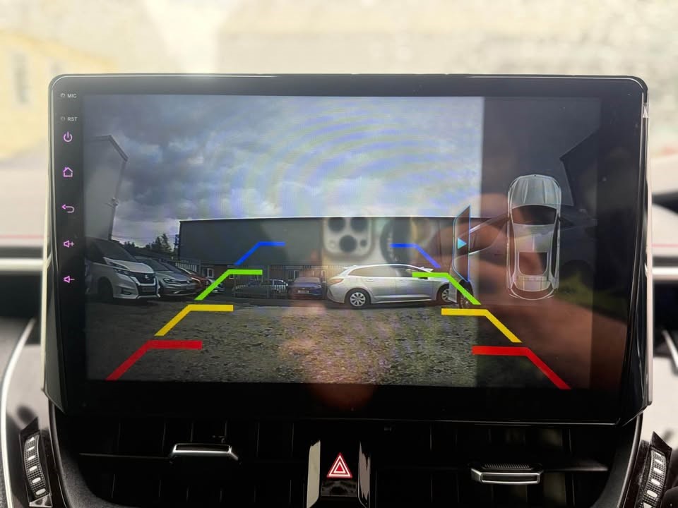 Hybrid TOYOTA COROLLA SPORTS GR