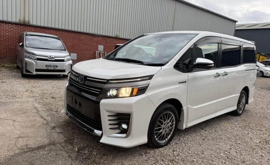 2017 Toyota VOXY