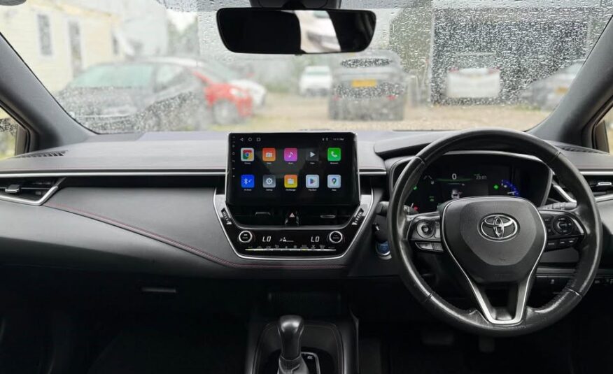 Hybrid TOYOTA COROLLA SPORTS GR