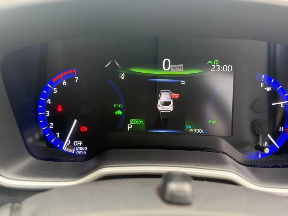 Hybrid TOYOTA COROLLA SPORTS GR