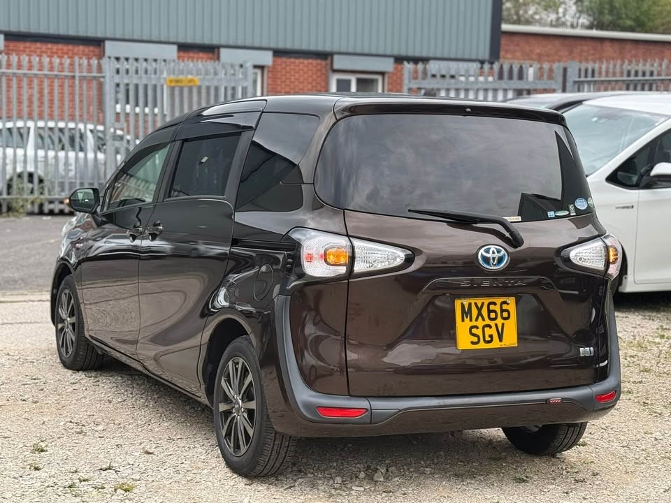 2017 Toyota Sienta