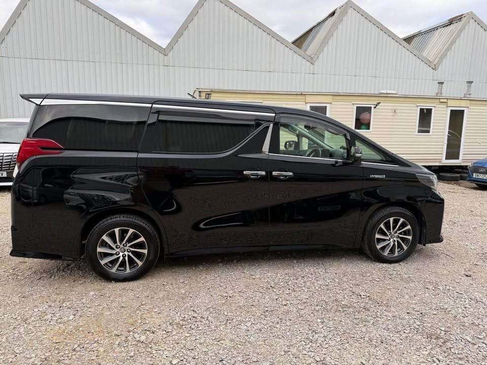 2017 Toyota Alphard