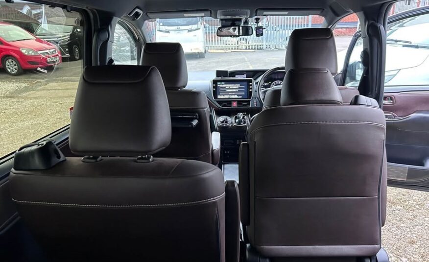 2017 Toyota Esquire